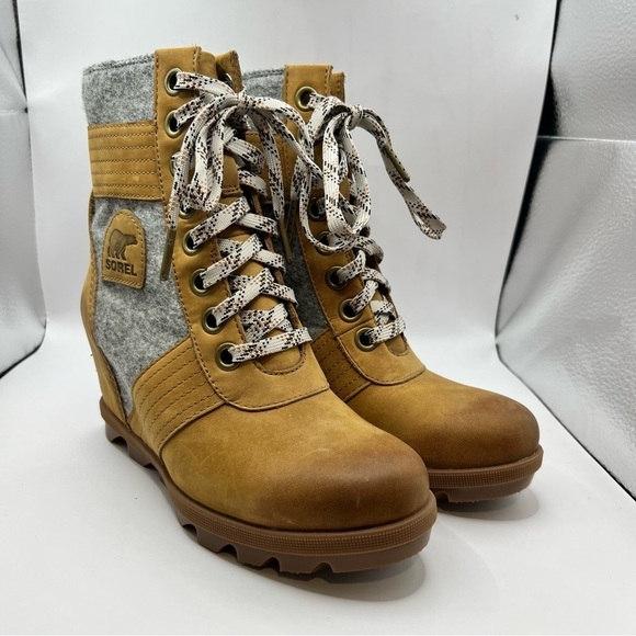 NWOT Sorel Joan of Arctic III Lexie Wedge Boot - Picture 3 of 12